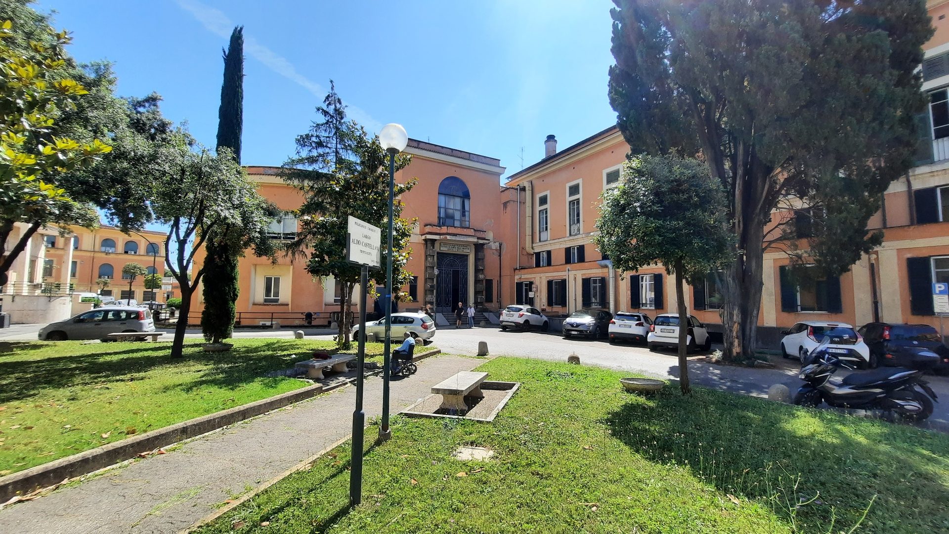 Istituto%20di%20Clinica%20delle%20Malattie%20Tropicali%20e%20Infettive%2C%20Rome%20-%2001.jpg